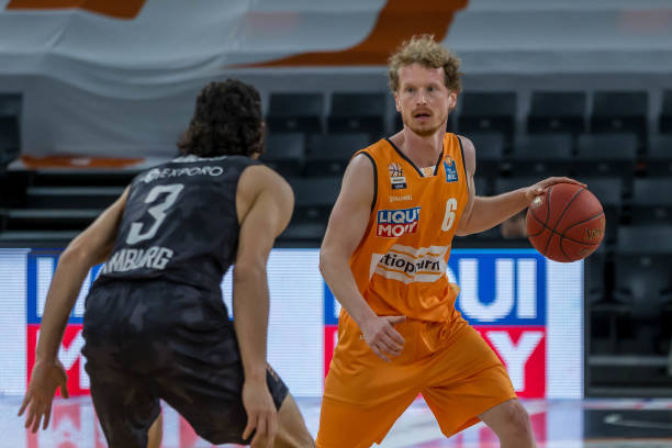 纳的重要基 纳的重要基