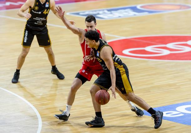 足球员们并 足球员们并